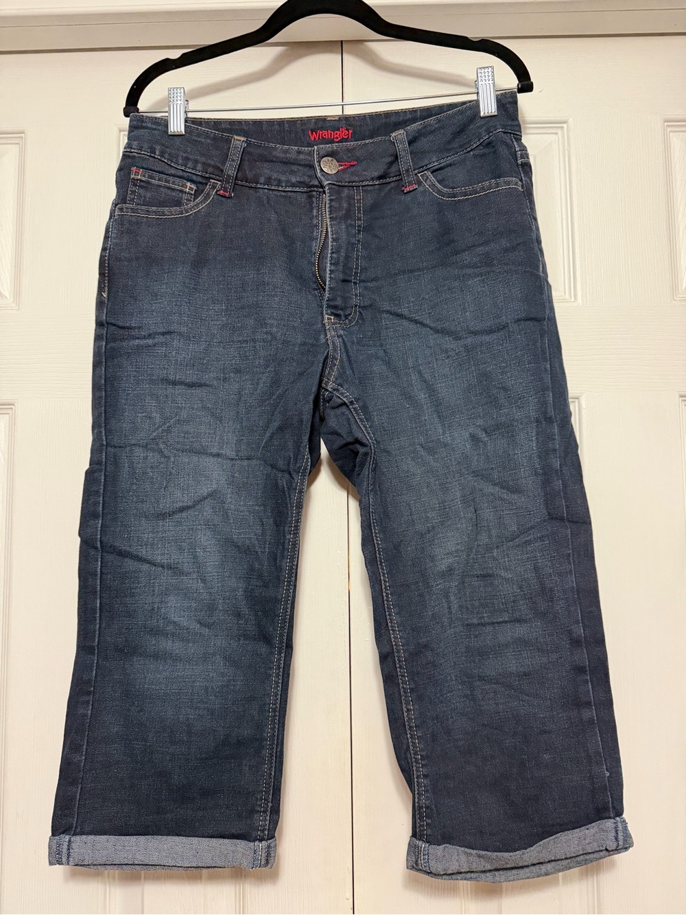 Wrangler women’s Indigo Relaxed Straight-Leg Jeans